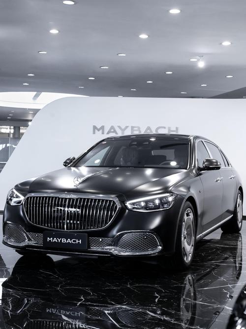 佛山36岚图汽车的售后服务让用户无忧出行，迈巴赫未来的豪华车趋势